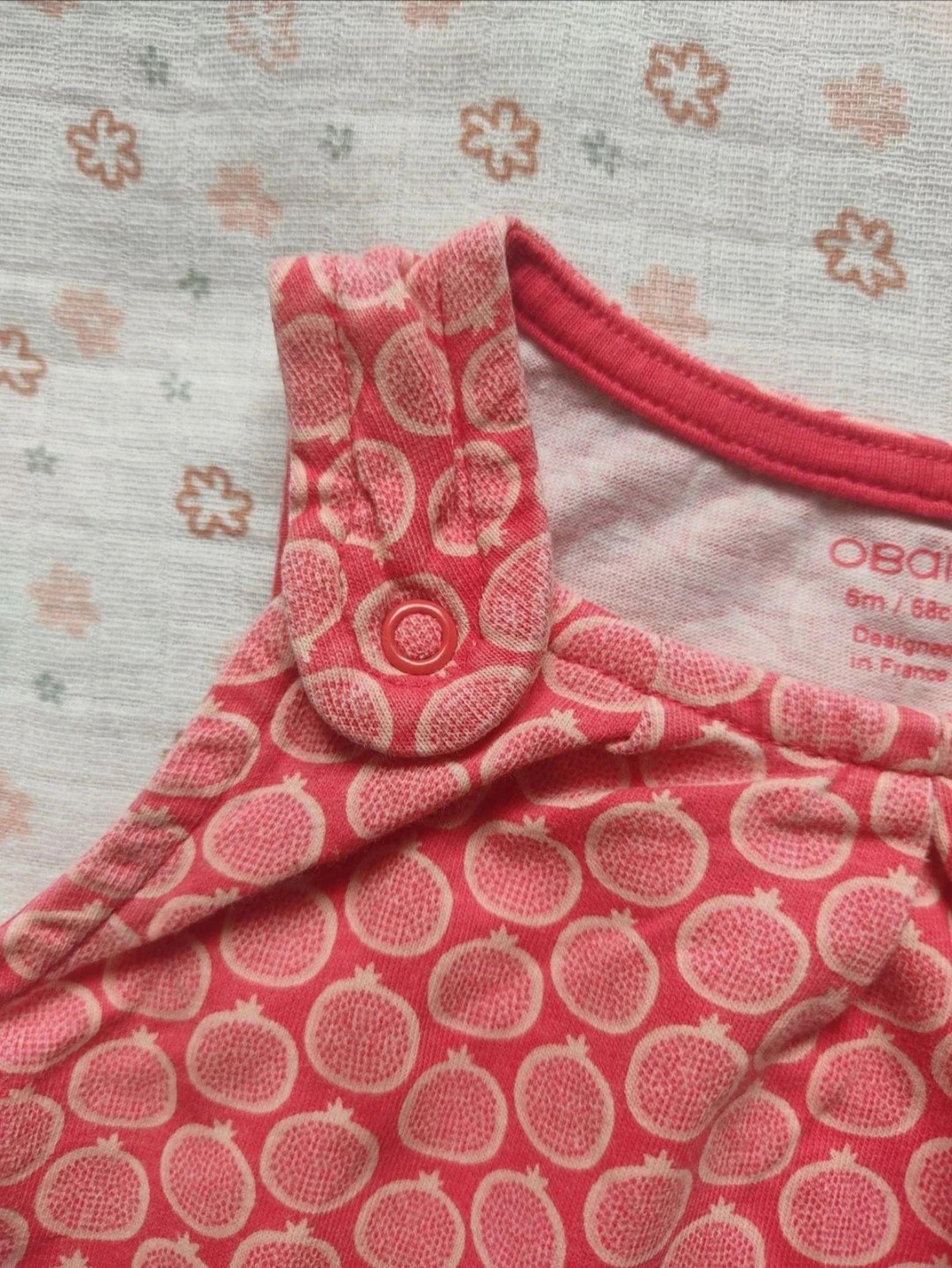 Barboteuse con motivos de granada Obaïbi - Talla 6 meses - Muy buen estado – photo 4